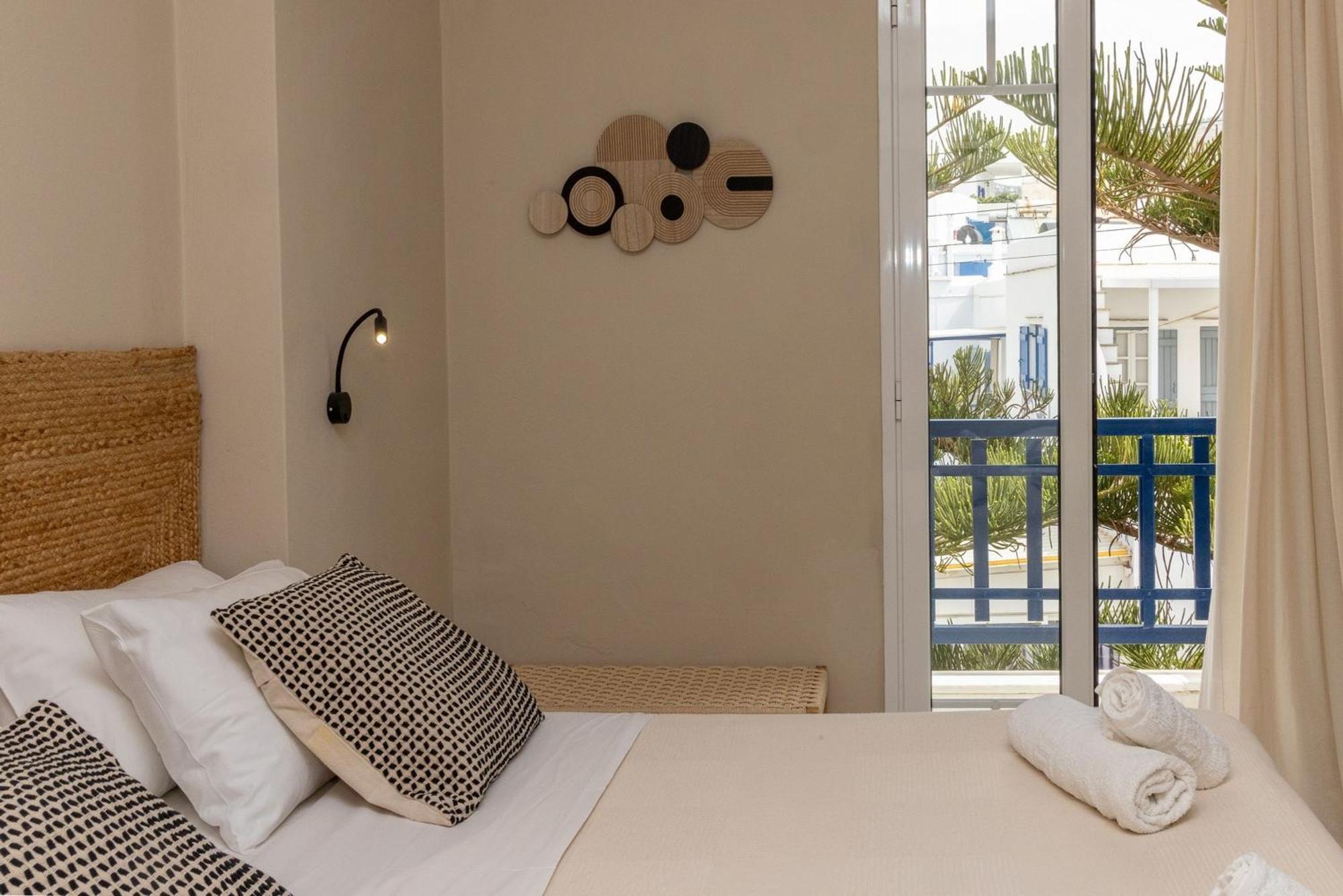 Noe Rooms In Center Of Tinos Exterior photo